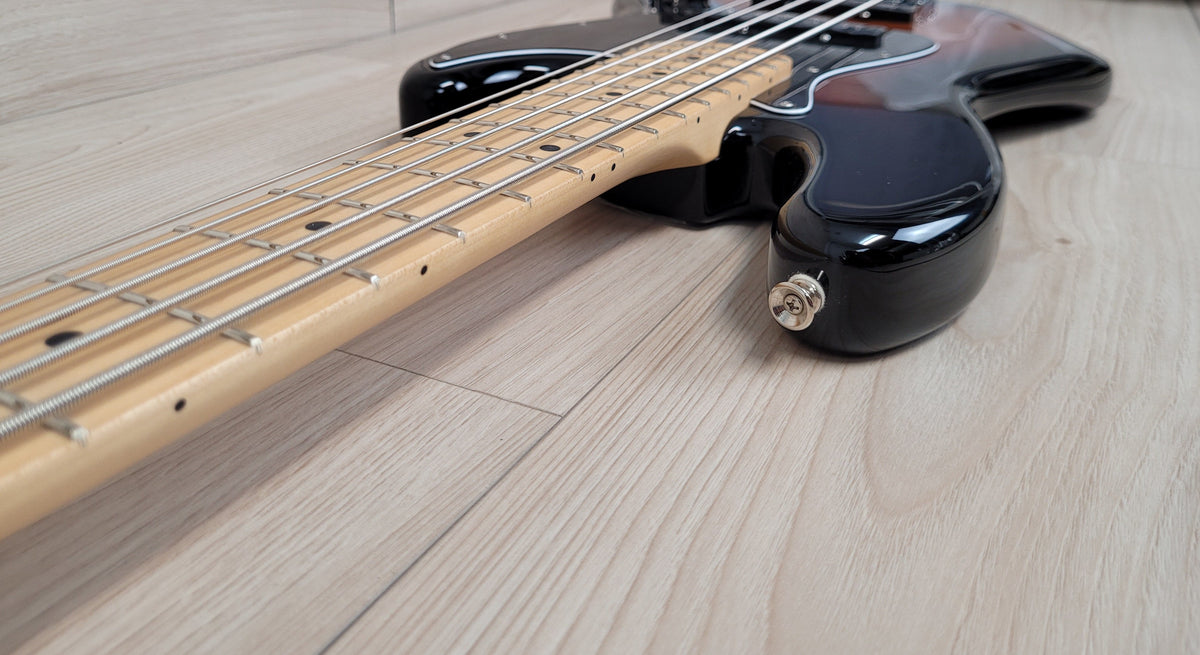 Fender DELUXE ACTIVE JAZZ BASS® V - 3-Color Sunburst - CBN Music Warehouse