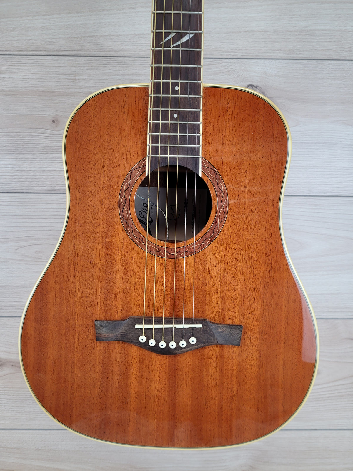 EKO Guitars DUO Series Mini Acoustic / Electric Guitar - Natural
