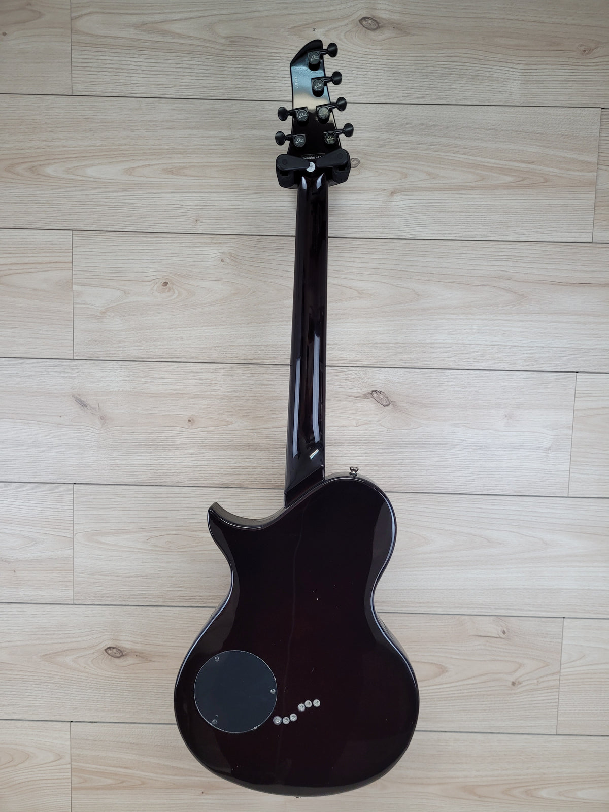 Eko AQUA Standard Electric Guitar - Honey Burst