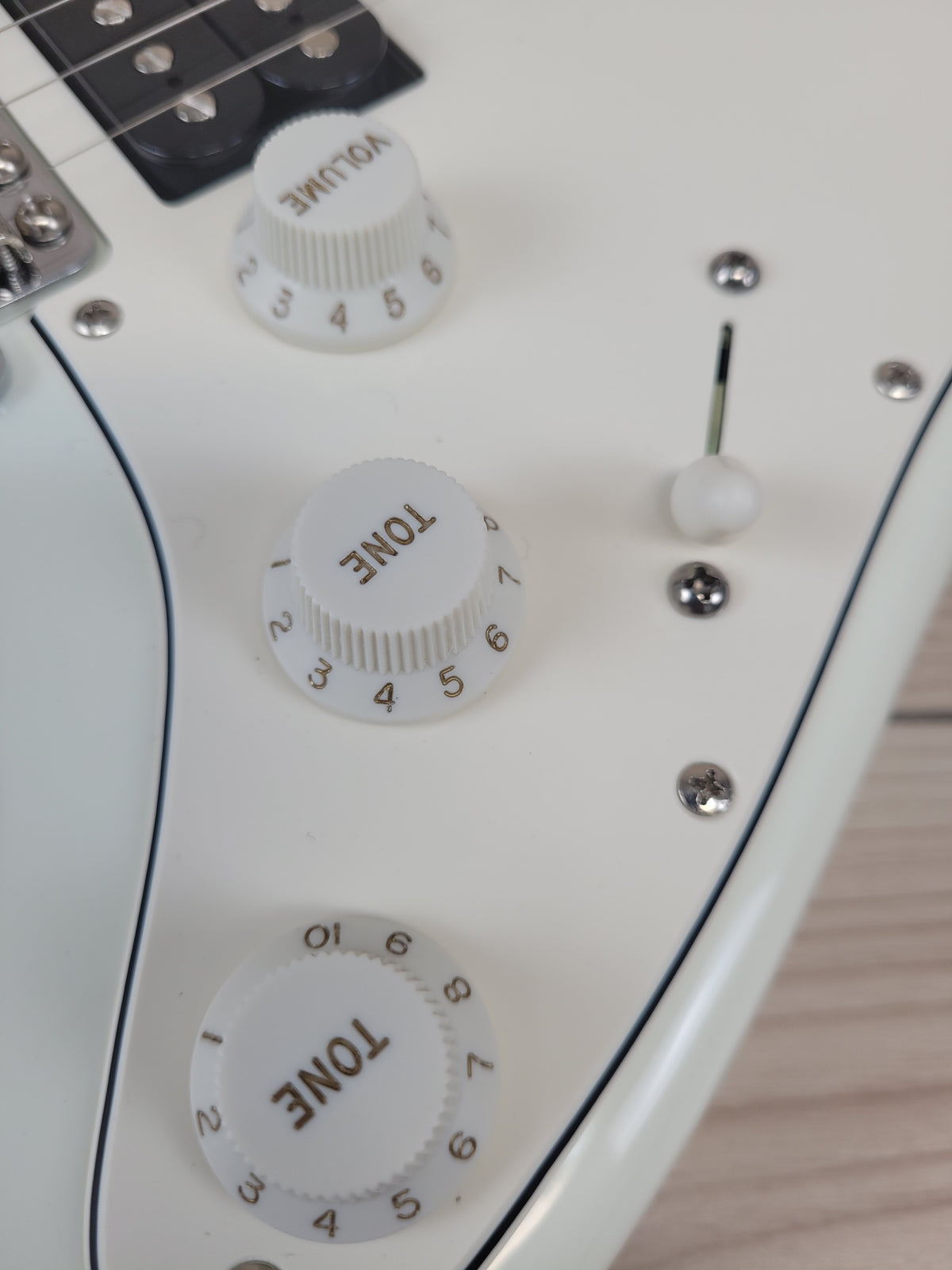 XOTIC CALIFORNIA CLASSIC XSCPRO-2 OLYMPIC WHITE - CBN Music Warehouse