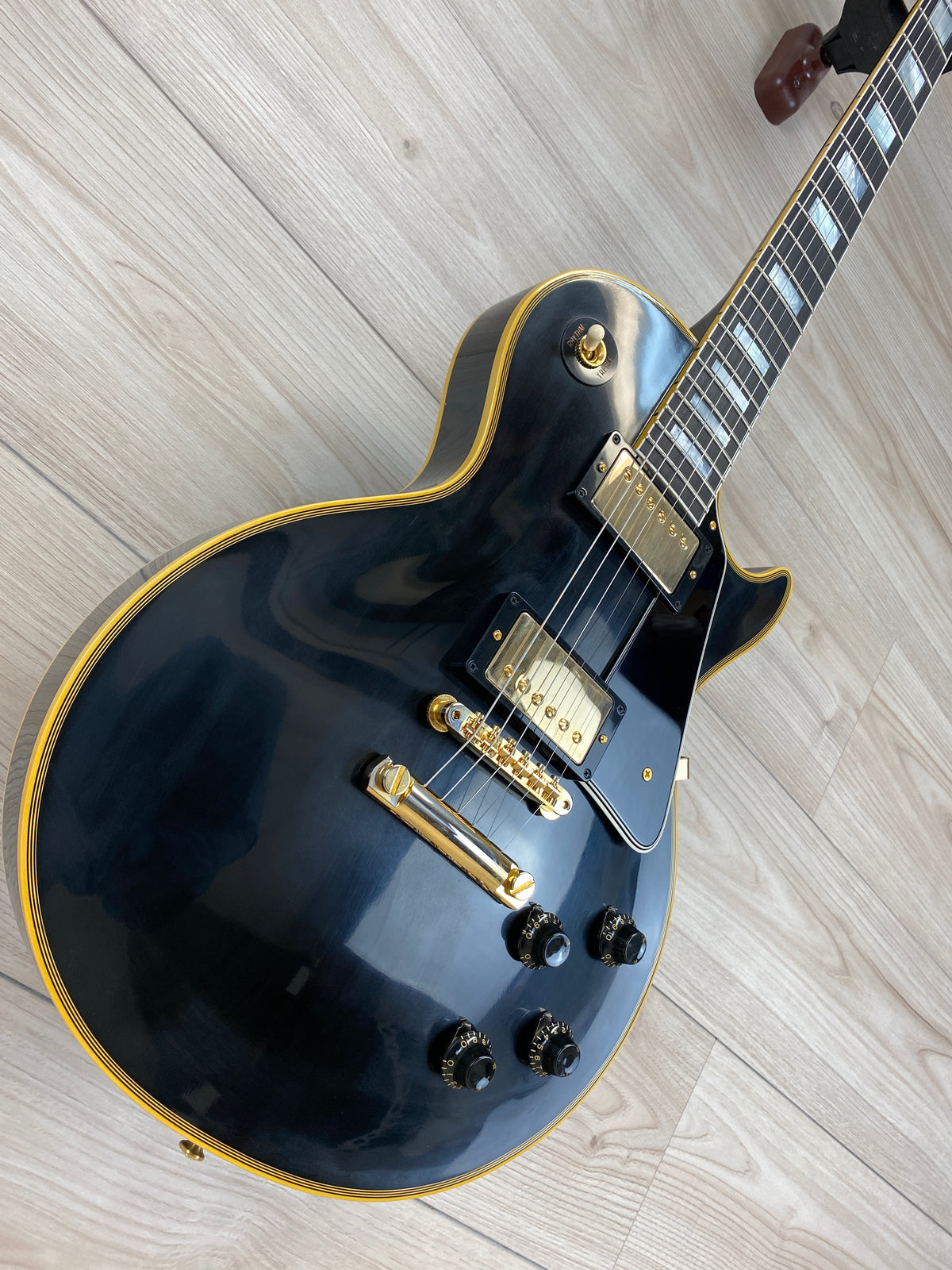 Gibson Custom 1957 Les Paul Custom Reissue VOS Electric Guitar - Ebony 2 Pickup - CBN Music Warehouse