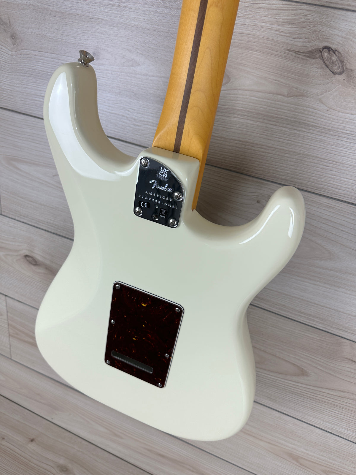Fender American Professional II Stratocaster Left-Hand, Olympic White - CBN Music Warehouse