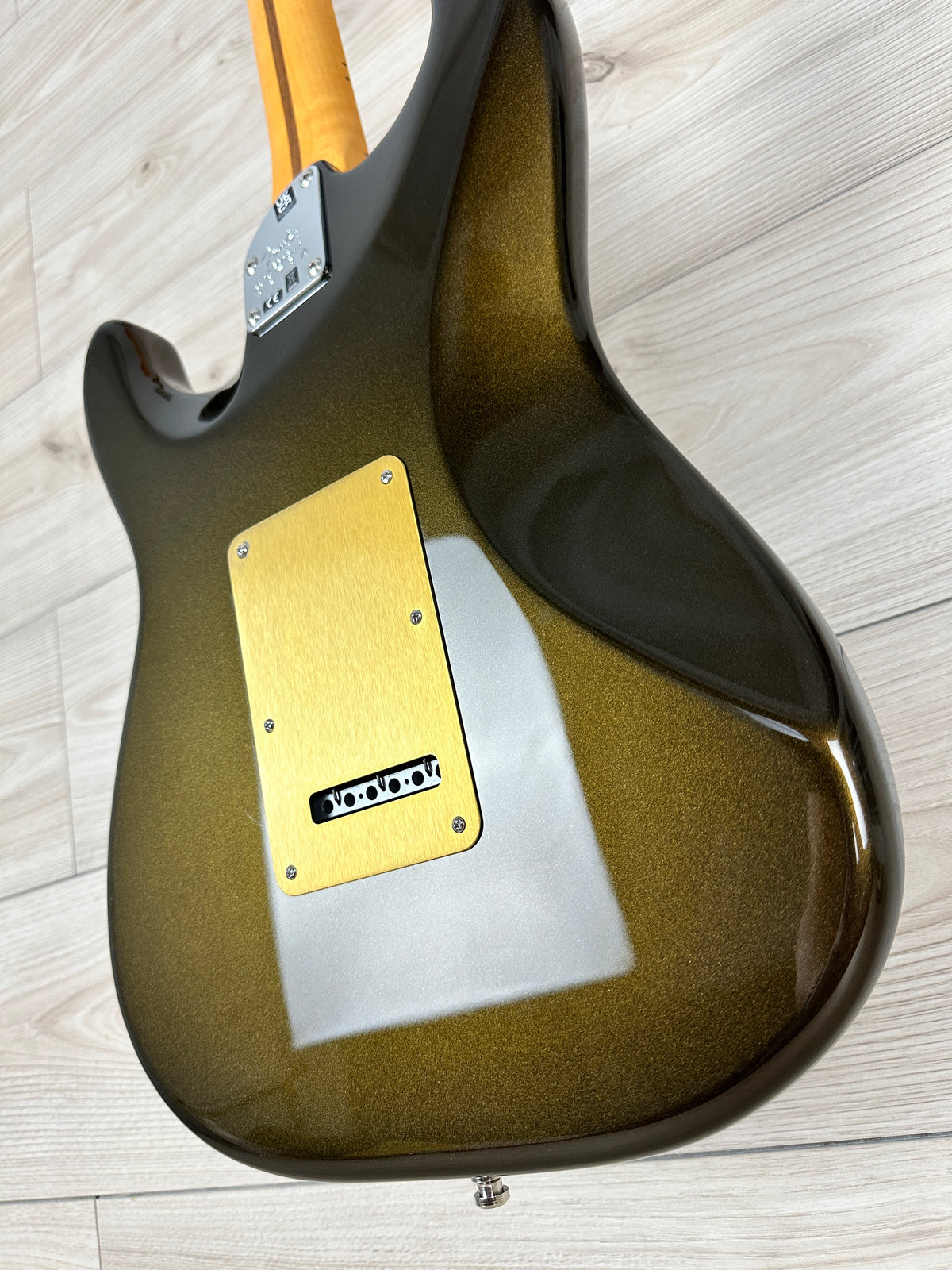 Fender American Ultra Stratocaster HSS, Maple Fingerboard, Texas Tea - CBN Music Warehouse