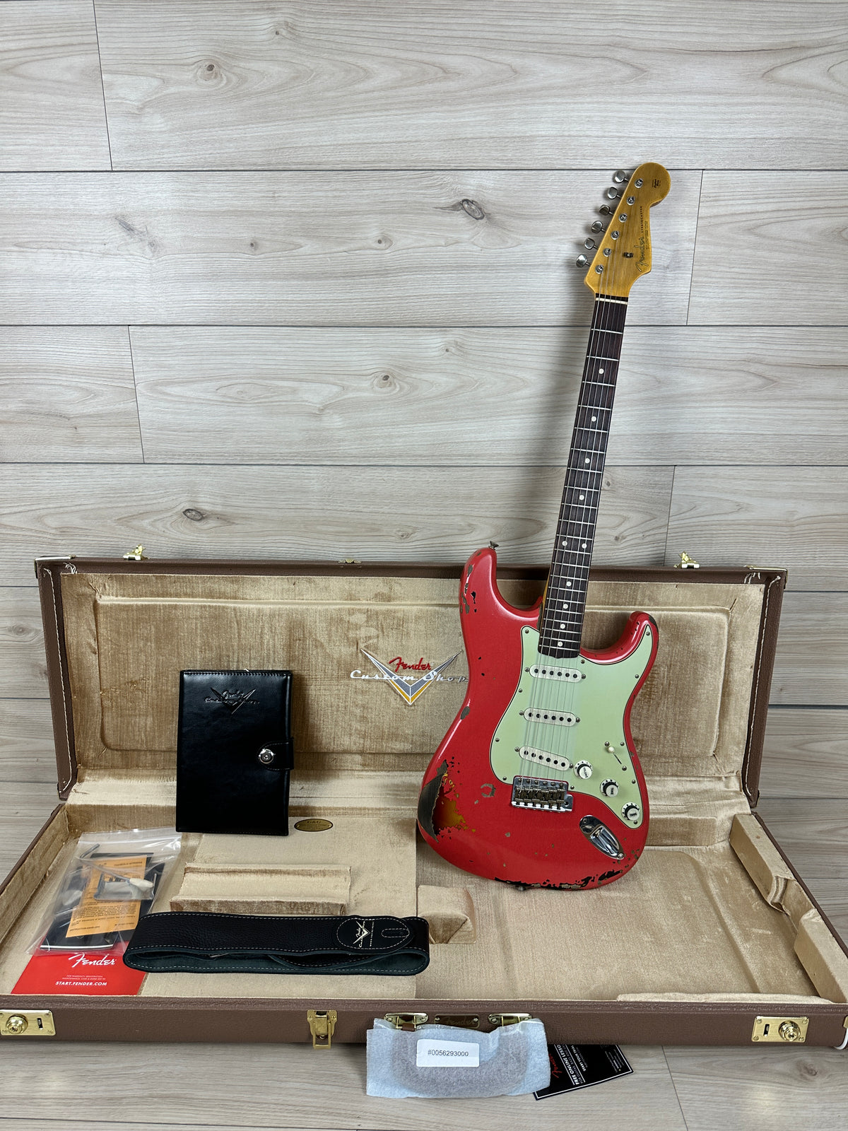 Fender Michael Landau Signature 1963 Stratocaster Fiesta Red over 3-Color Sunburst
