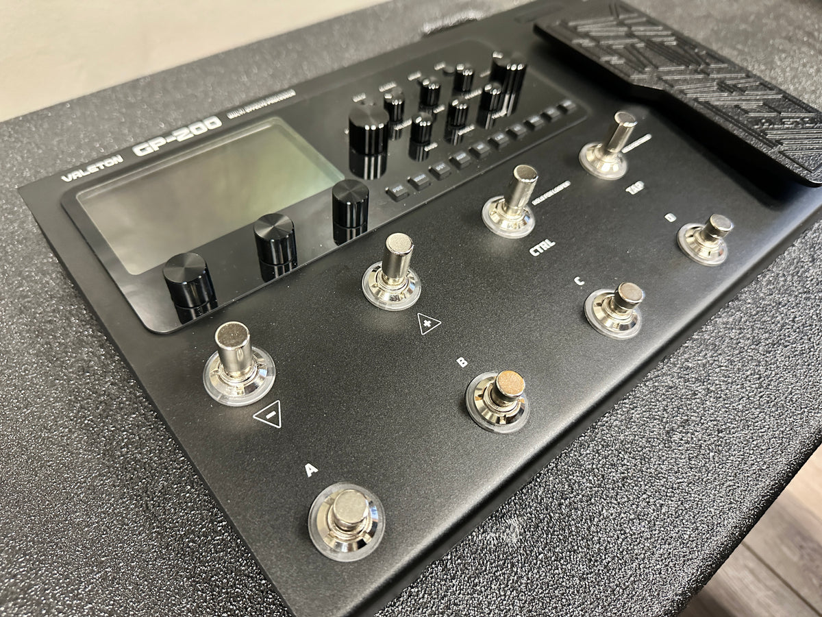 Valeton GP-200 Multi-Effects Processor Floorboard for Guitar ** OPEN BOX ** - CBN Music Warehouse