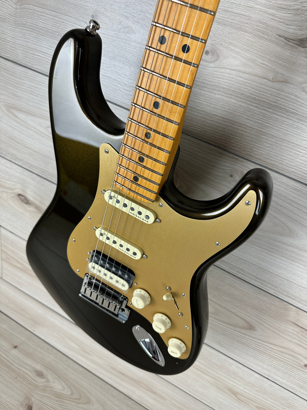 Fender American Ultra Stratocaster HSS, Maple Fingerboard, Texas Tea - CBN Music Warehouse